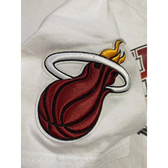 Miami Heat T-Shirt – Men’s 2XL, White Pro Standard Sport Fanatic Collection - Picture 7 of 10
